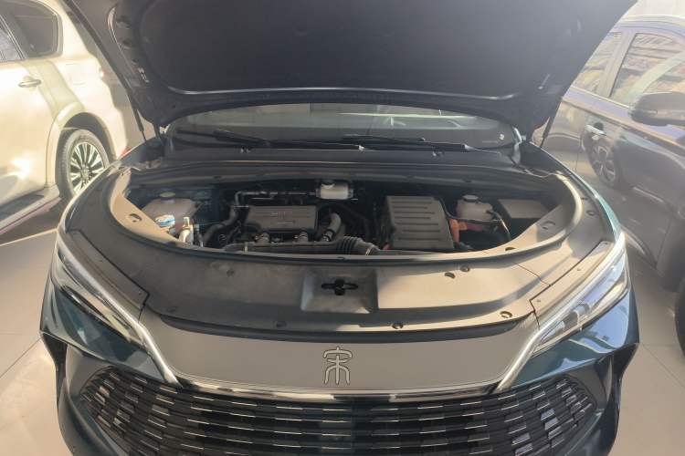 Used BYD Song L DM-i 2024 160 km Excellence Version Engine Bay