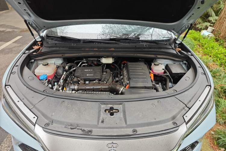 Used BYD Song L DM-i 2024 112 km Beyond Edition Engine Bay