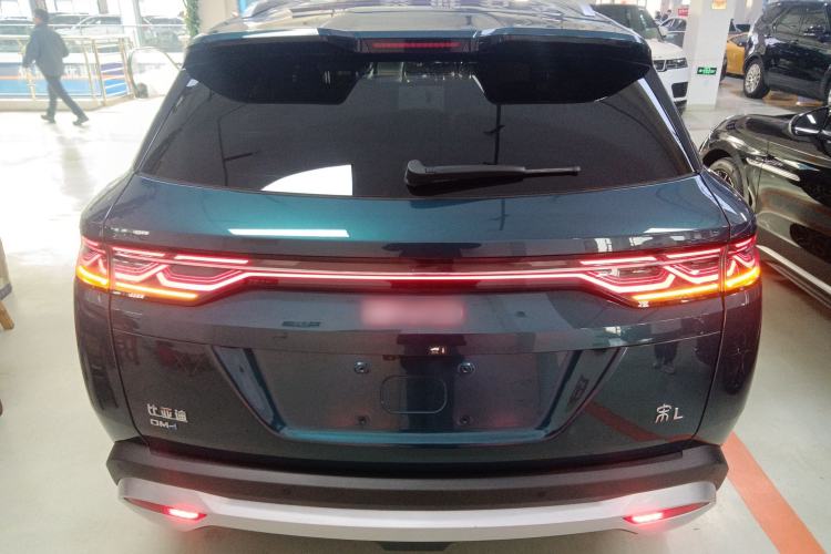 Used BYD Song L DM-i 2024 112 km Beyond Edition Exterior 4