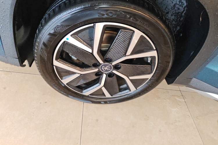 Used BYD Song L DM-i 2024 160km Beyond Edition Exterior 4