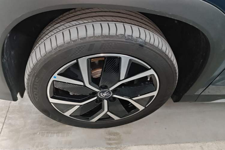 Used BYD Song L DM-i 2024 160km Beyond Edition Exterior 4