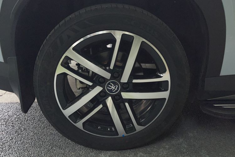 Used BYD Song L DM-i 2024 75km Leading Edition Exterior 5