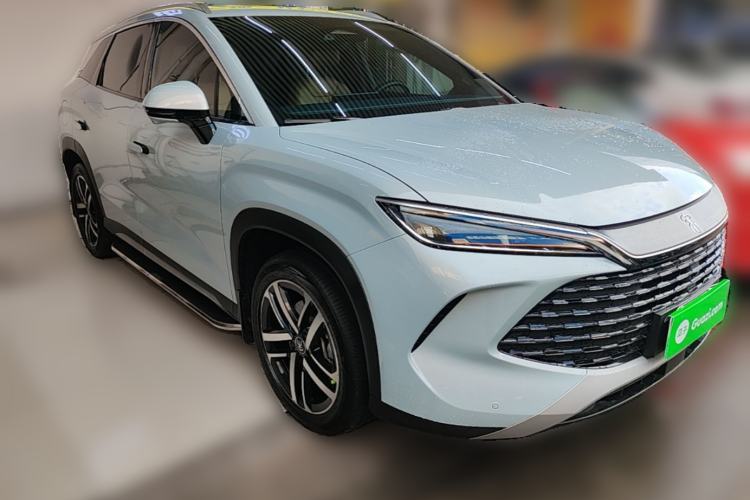 Used BYD Song L DM-i 2024 112 km Beyond Edition Front Right 45 Deg