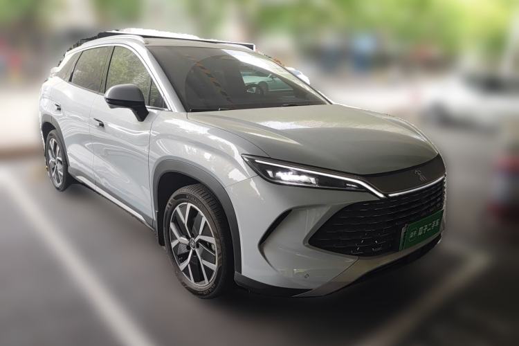 Used BYD Song L DM-i 2024 160km Beyond Edition Front Right 45 Deg