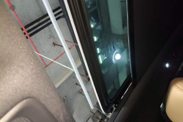 Used BYD Song L DM-i 2024 112 km Leading Edition Headliner