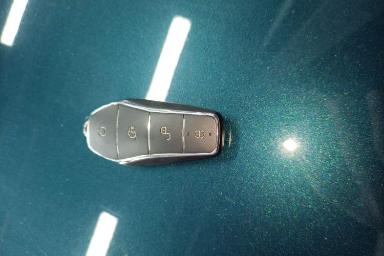Used BYD Song L DM-i 2024 160km Beyond Edition Interior 1