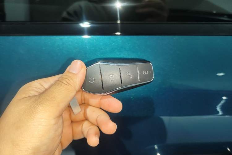 Used BYD Song L DM-i 2024 112 km Beyond Edition Interior 1