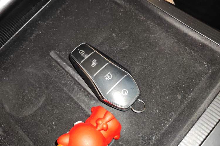 Used BYD Song L DM-i 2024 160km Beyond Edition Interior 1