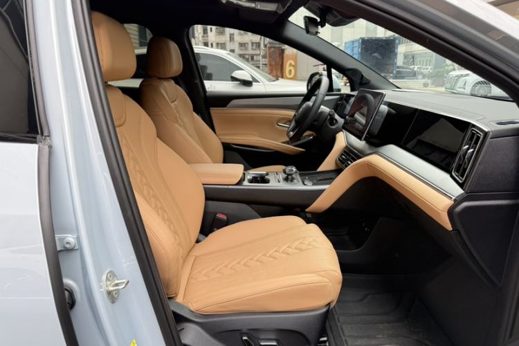 Used BYD Song L DM-i 2024 112 km Beyond Edition Interior 2