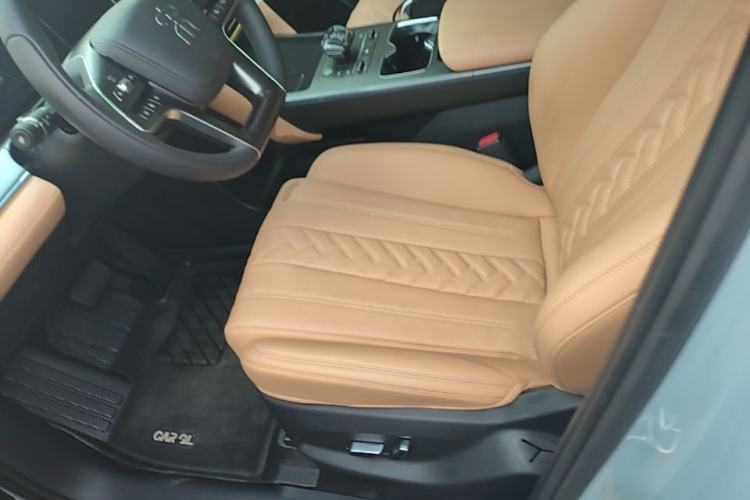 Used BYD Song L DM-i 2024 160 km Excellence Version Left Front Seat