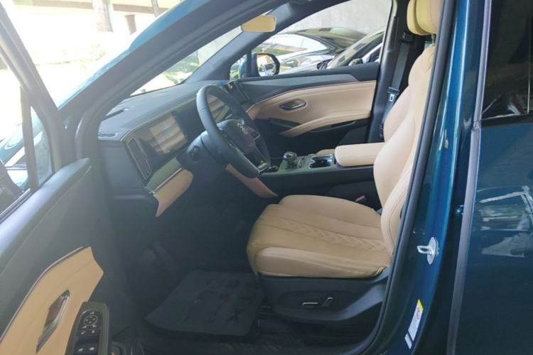 Used BYD Song L DM-i 2024 112 km Beyond Edition Left Front Seat