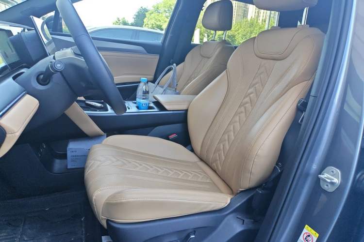 Used BYD Song L DM-i 2024 112 km Beyond Edition Left Front Seat