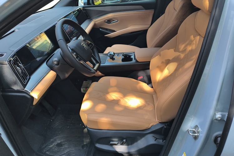 Used BYD Song L DM-i 2024 112 km Beyond Edition Left Front Seat