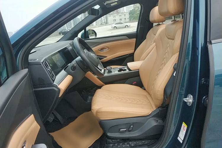 Used BYD Song L DM-i 2024 112 km Beyond Edition Left Front Seat