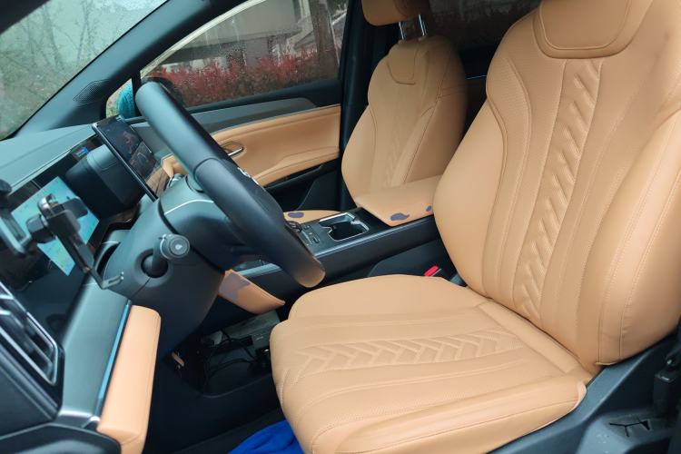 Used BYD Song L DM-i 2024 112 km Beyond Edition Left Front Seat