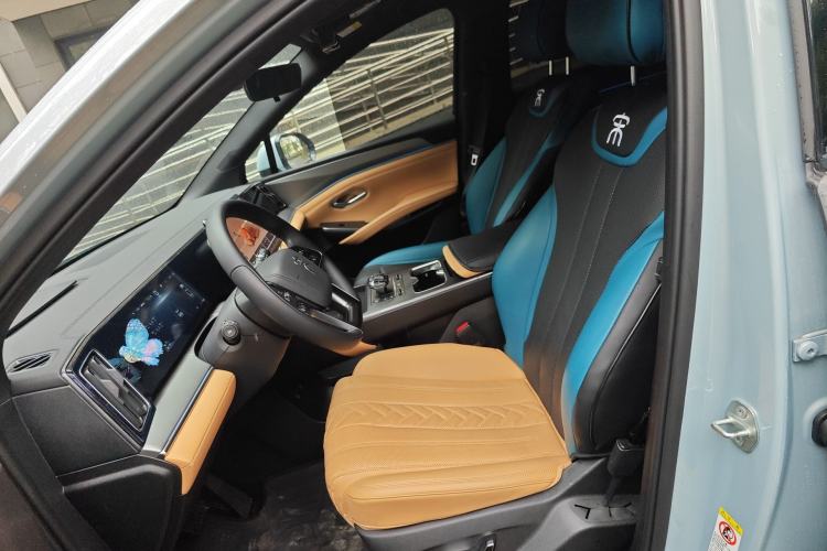 Used BYD Song L DM-i 2024 112 km Beyond Edition Left Front Seat