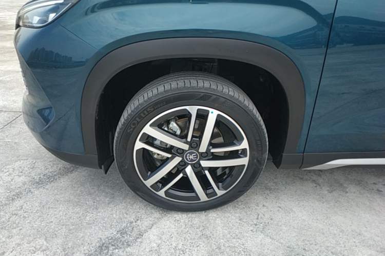 Used BYD Song L DM-i 2024 112 km Beyond Edition Left Front Wheel Hub