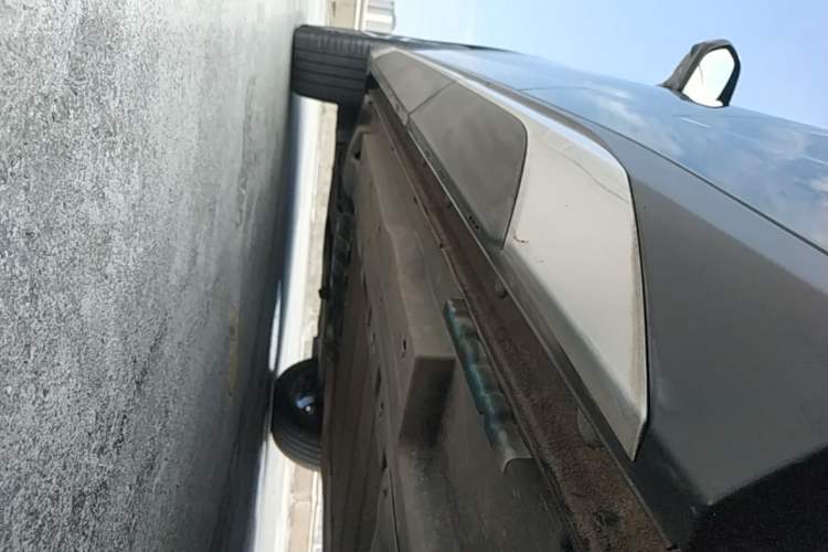 Used BYD Song L DM-i 2024 112 km Beyond Edition Left Side Sill