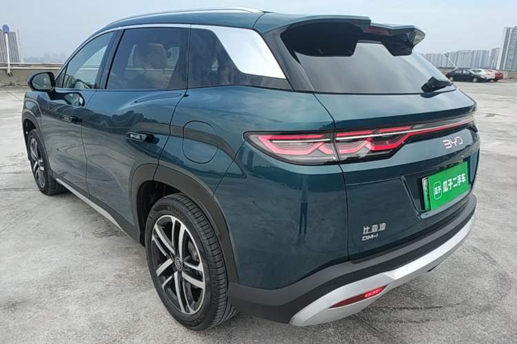 Used BYD Song L DM-i 2024 112 km Beyond Edition Rear Left 45 Deg