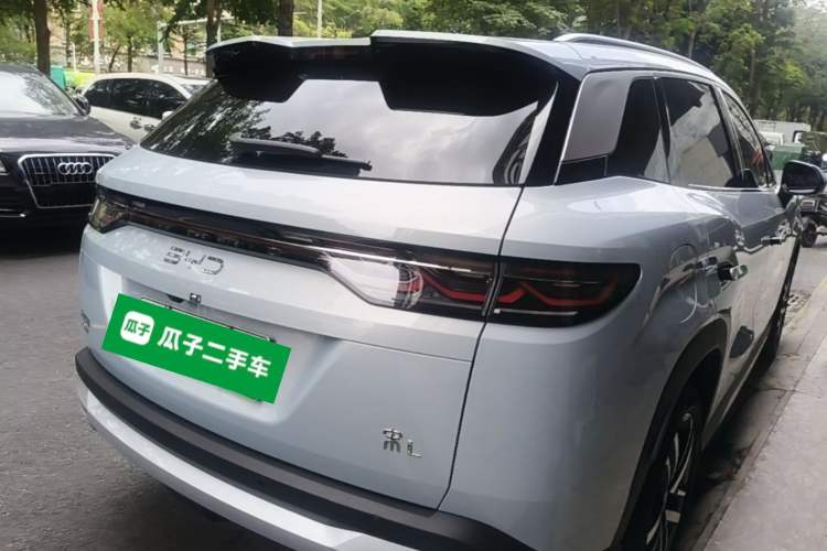 Used BYD Song L DM-i 2024 112 km Beyond Edition Rear Right 45 Deg