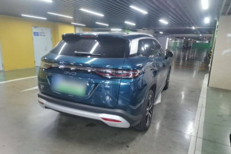 Used BYD Song L DM-i 2024 112 km Beyond Edition Rear Right 45 Deg
