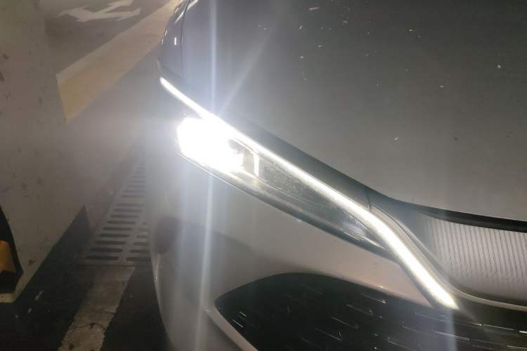 Used BYD Song L DM-i 2024 112 km Beyond Edition Right Front Headlight