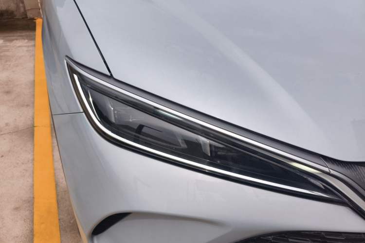 Used BYD Song L DM-i 2024 112 km Beyond Edition Right Front Headlight
