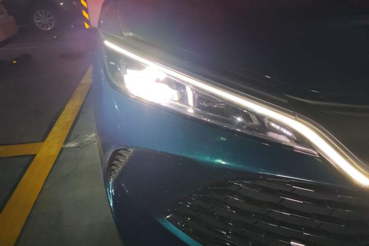 Used BYD Song L DM-i 2024 112 km Beyond Edition Right Front Headlight