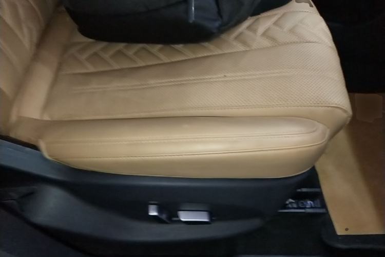 Used BYD Song L DM-i 2024 112 km Beyond Edition Right Front Seat