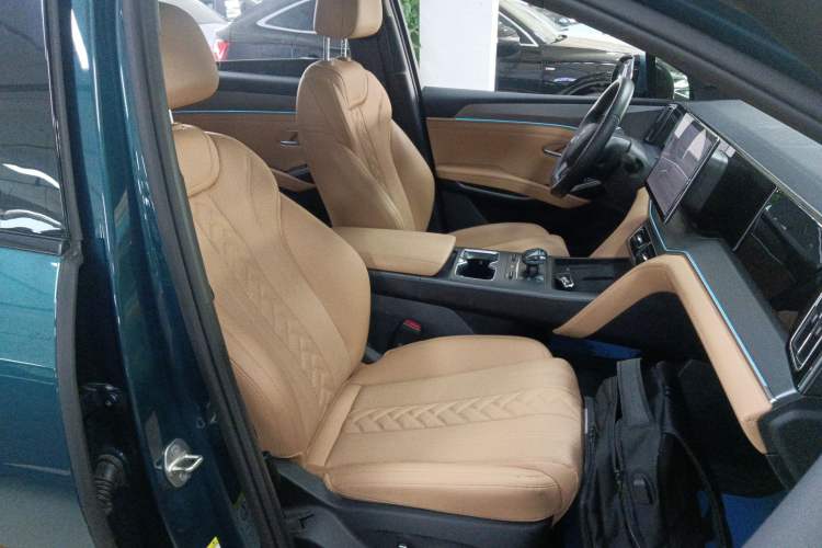 Used BYD Song L DM-i 2024 112 km Beyond Edition Right Front Seat
