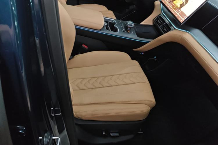 Used BYD Song L DM-i 2024 160km Beyond Edition Right Front Seat