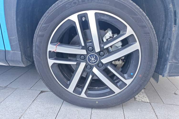 Used BYD Song L DM-i 2024 112 km Beyond Edition Right Front Wheel Hub