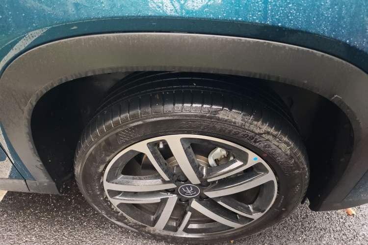 Used BYD Song L DM-i 2024 112 km Beyond Edition Right Front Wheel Hub