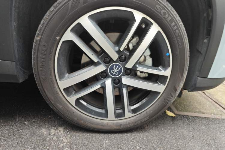Used BYD Song L DM-i 2024 112 km Beyond Edition Right Front Wheel Hub
