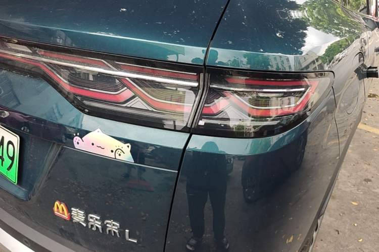 Used BYD Song L DM-i 2024 112 km Leading Edition Right Rear Taillight