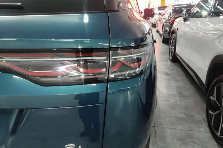 Used BYD Song L DM-i 2024 112 km Beyond Edition Right Rear Taillight