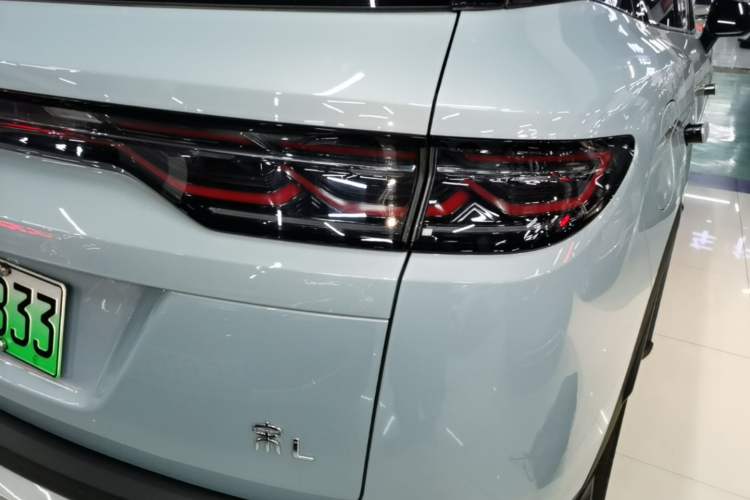 Used BYD Song L DM-i 2024 75km Leading Edition Right Rear Taillight
