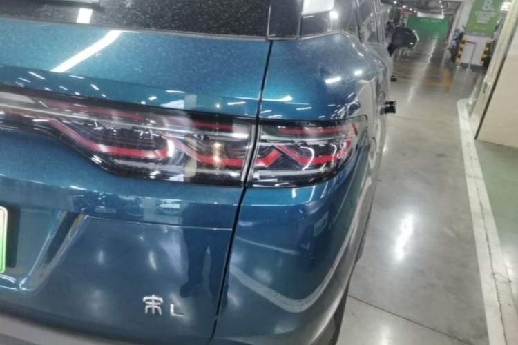 Used BYD Song L DM-i 2024 112 km Beyond Edition Right Rear Taillight