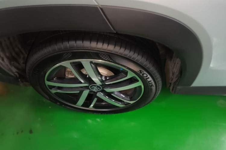 Used BYD Song L DM-i 2024 112 km Leading Edition Right Rear Wheel Hub