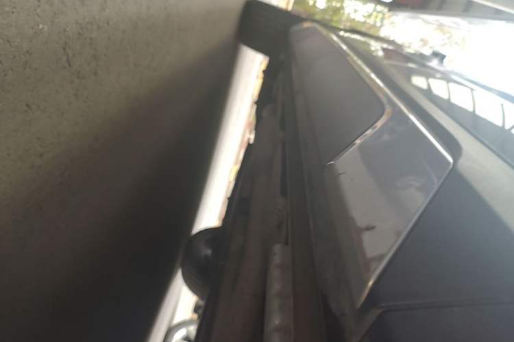 Used BYD Song L DM-i 2024 160 km Excellence Version Right Side Sill