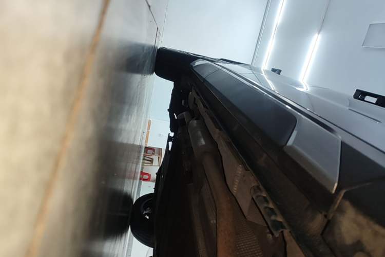 Used BYD Song L DM-i 2024 112 km Beyond Edition Right Side Sill