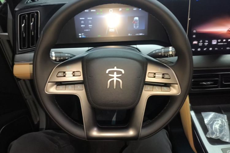 Used BYD Song L DM-i 2024 112 km Leading Edition Steering Wheel