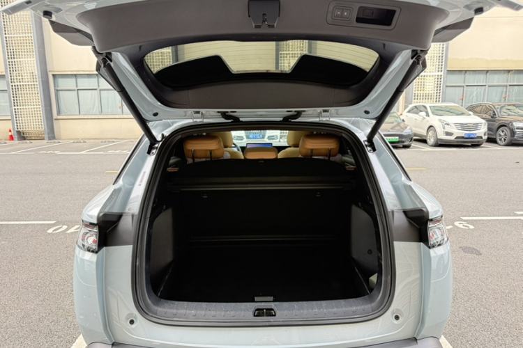 Used BYD Song L DM-i 2024 112 km Beyond Edition Trunk