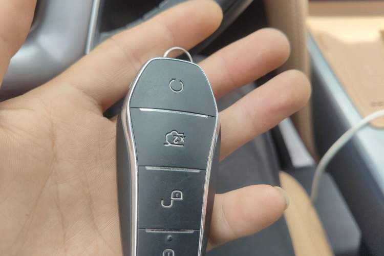 Used BYD Song L DM-i 2024 160km Beyond Edition Vehicle Key