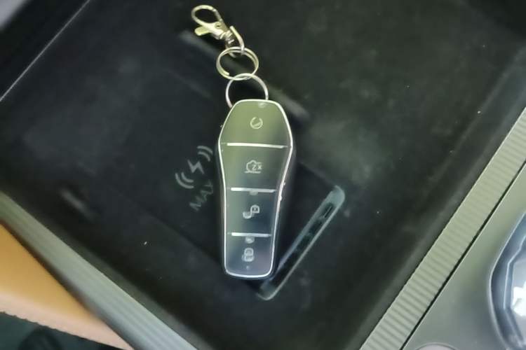 Used BYD Song L DM-i 2024 112 km Beyond Edition Vehicle Key