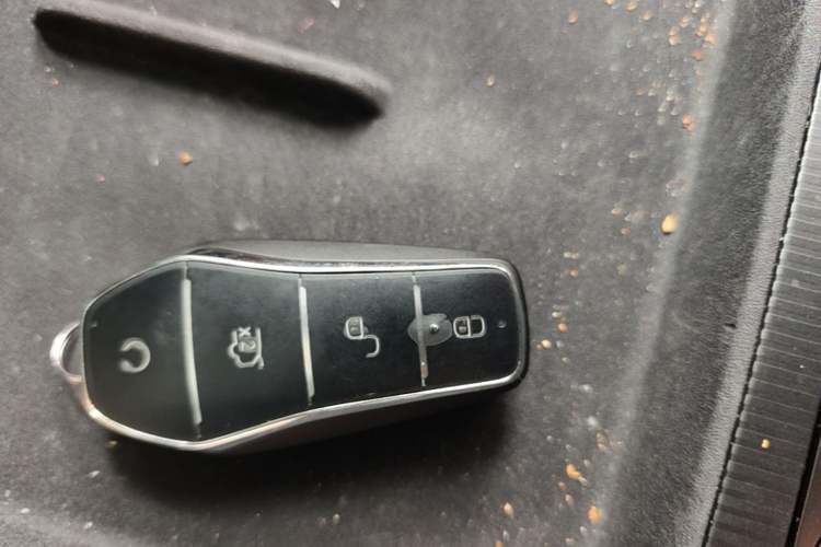Used BYD Song L DM-i 2024 112 km Leading Edition Vehicle Key