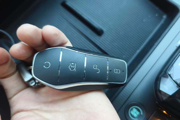 Used BYD Song L DM-i 2024 160km Beyond Edition Vehicle Key