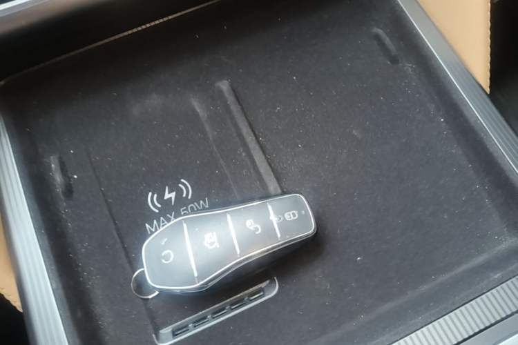 Used BYD Song L DM-i 2024 112 km Beyond Edition Vehicle Key