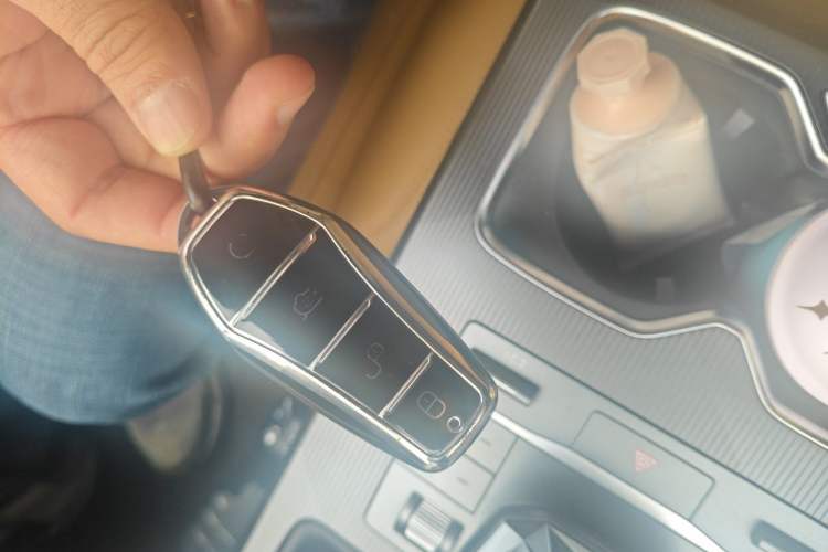 Used BYD Song L DM-i 2024 112 km Beyond Edition Vehicle Key