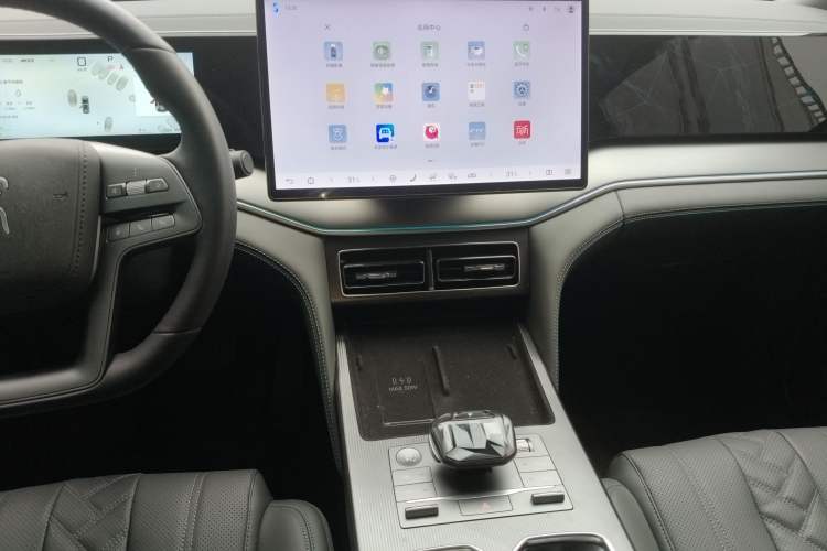 Used BYD Song L DM-i 2024 160km Beyond Edition Audio And AC Panel